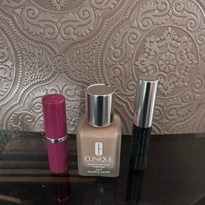 Clinique Superbalanced Makeup Set - Pink and Black